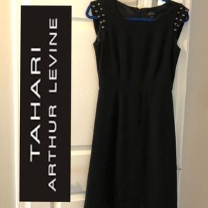 Tahari studded cap sleeve dress in EXC cond!